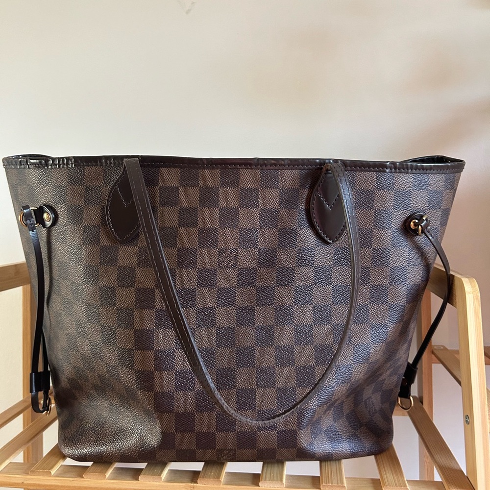 Louis Vuitton Neverfull MM - Picture 3 of 14